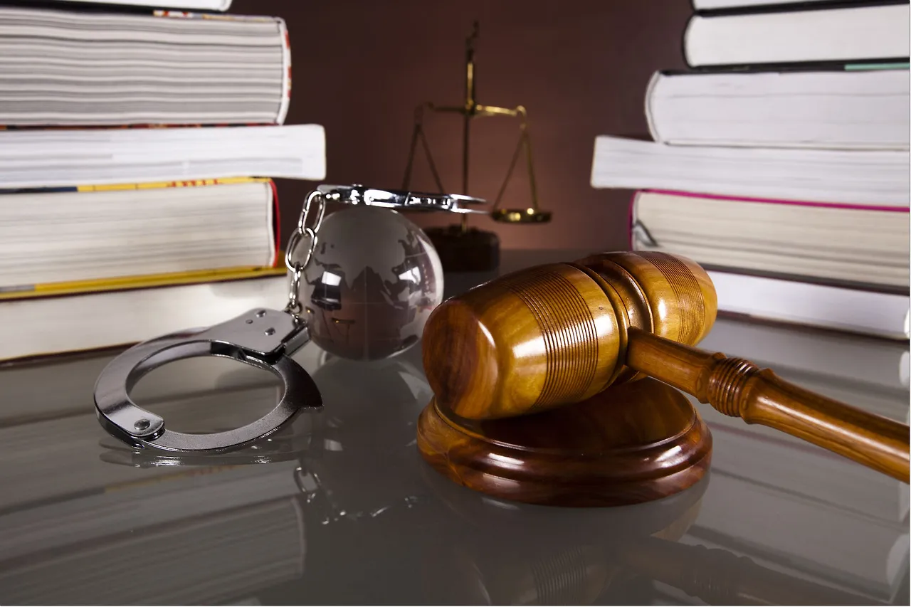 형사 재판에서 판결을 상징하는 판사봉